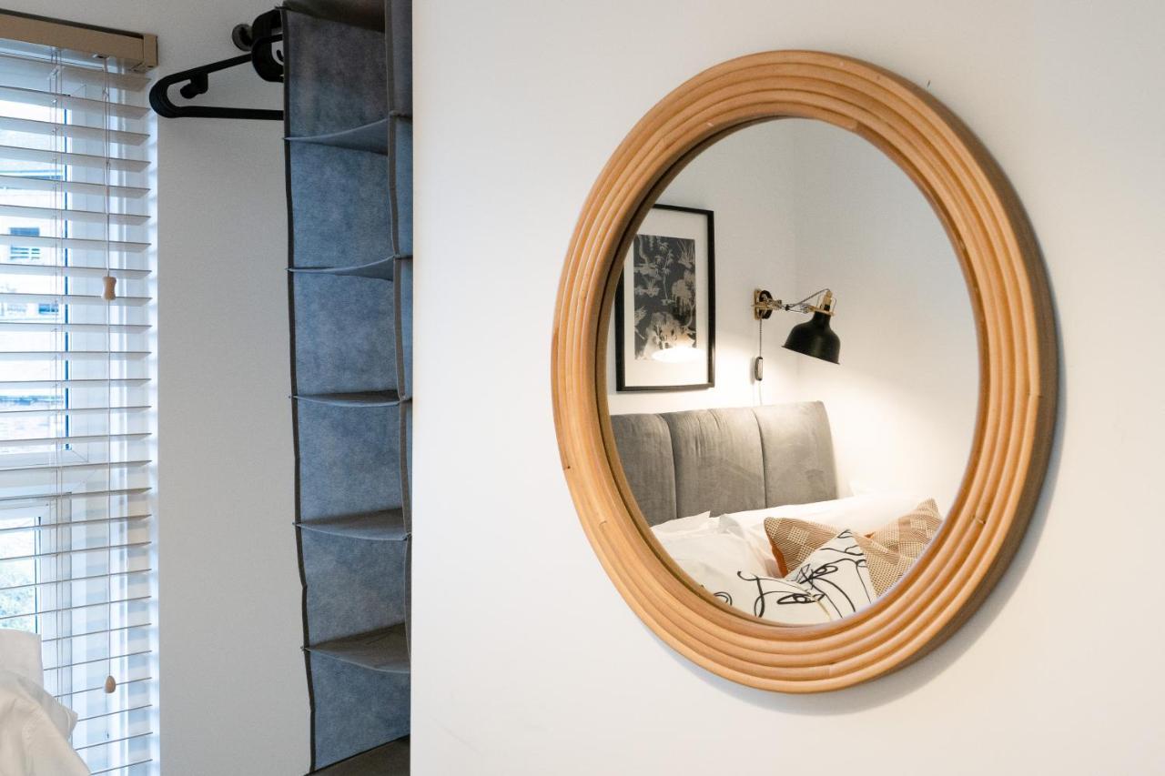 Stunning 2-Bedroom Home In City Centre With Wi-Fi! ロイヤル・タンブリッジ・ウェルズ エクステリア 写真