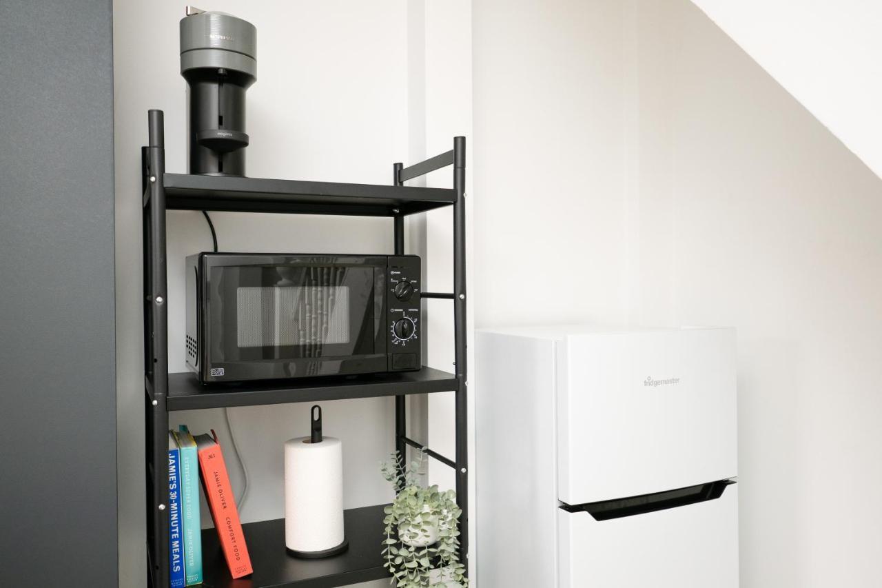 Stunning 2-Bedroom Home In City Centre With Wi-Fi! ロイヤル・タンブリッジ・ウェルズ エクステリア 写真