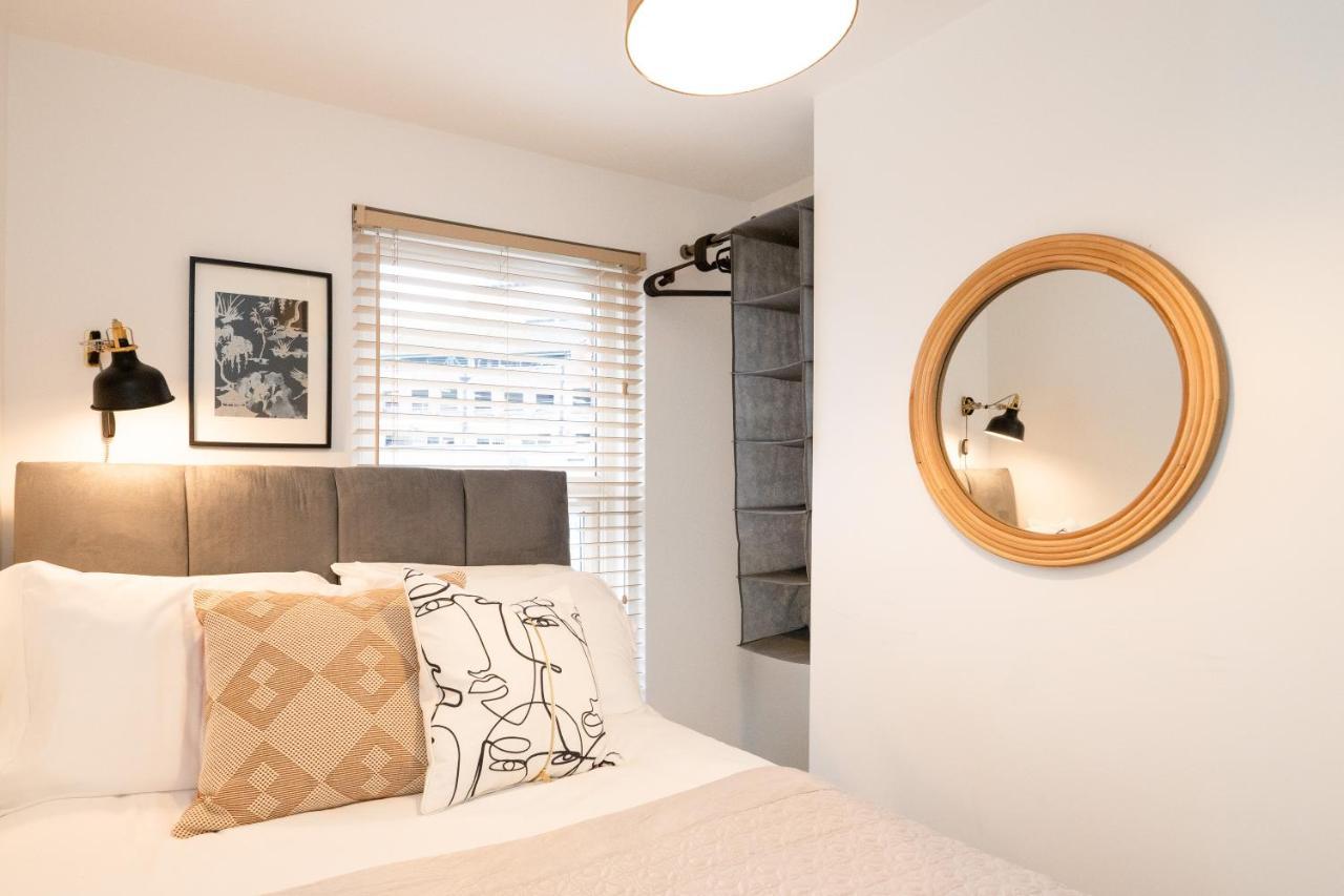 Stunning 2-Bedroom Home In City Centre With Wi-Fi! ロイヤル・タンブリッジ・ウェルズ エクステリア 写真